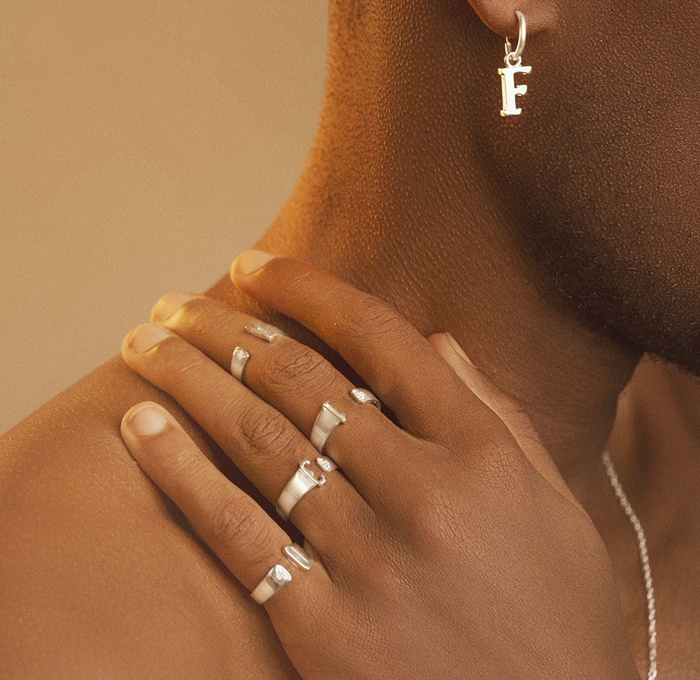 0800 Essentials Silver